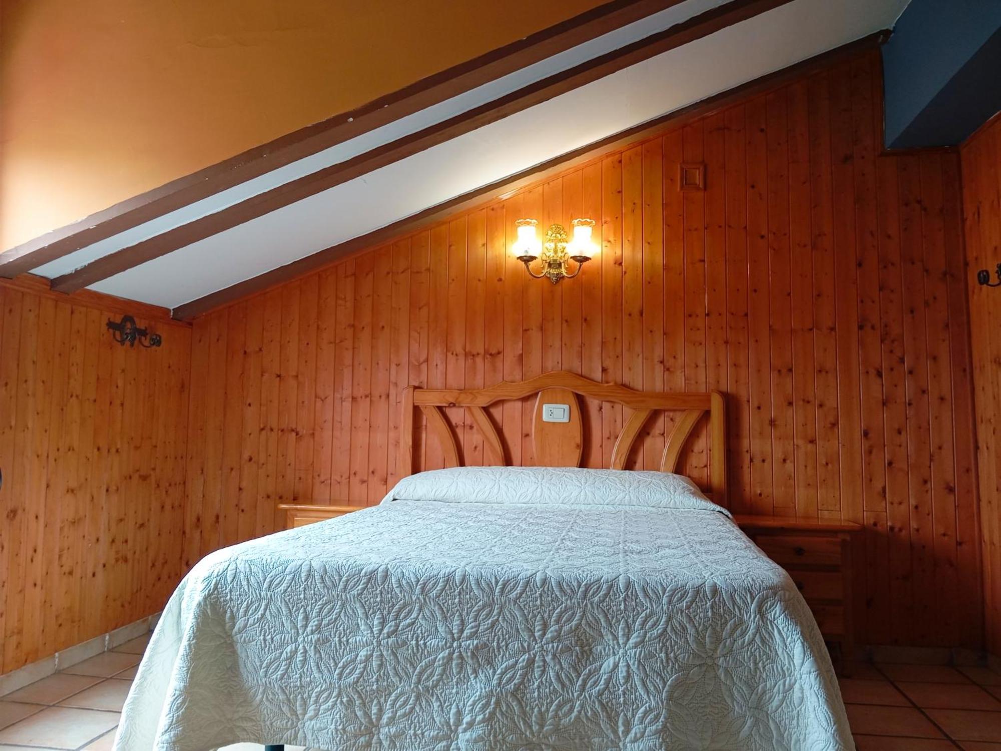 Hotel La Rueda 3000 Mora de Rubielos Buitenkant foto