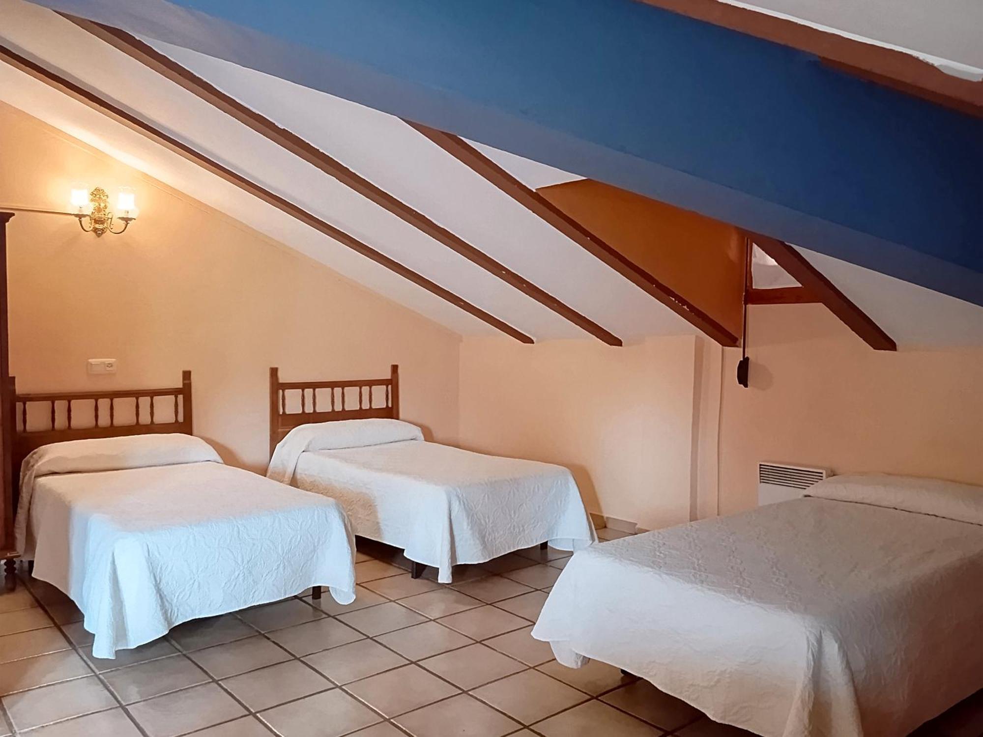 Hotel La Rueda 3000 Mora de Rubielos Buitenkant foto