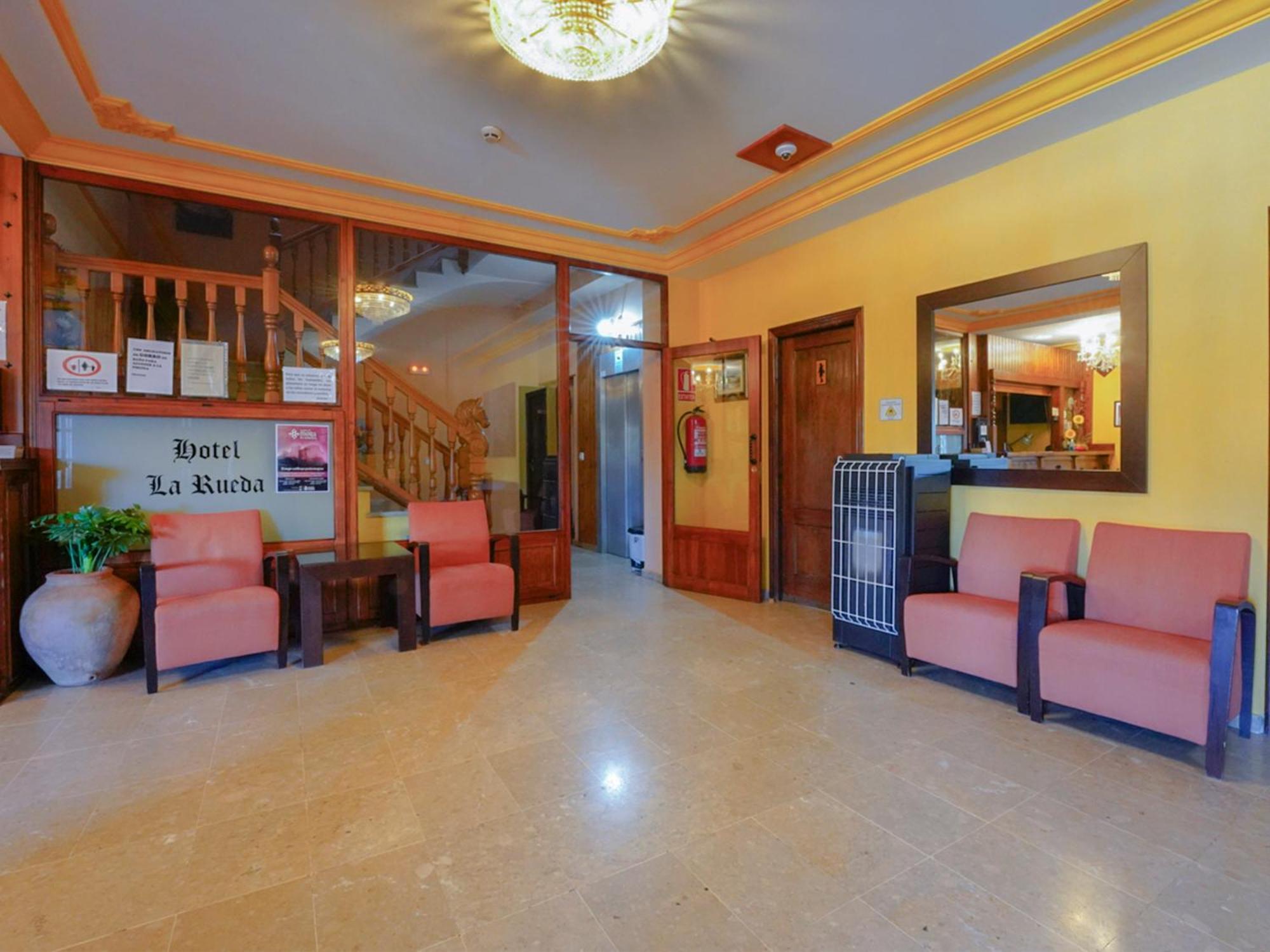 Hotel La Rueda 3000 Mora de Rubielos Buitenkant foto